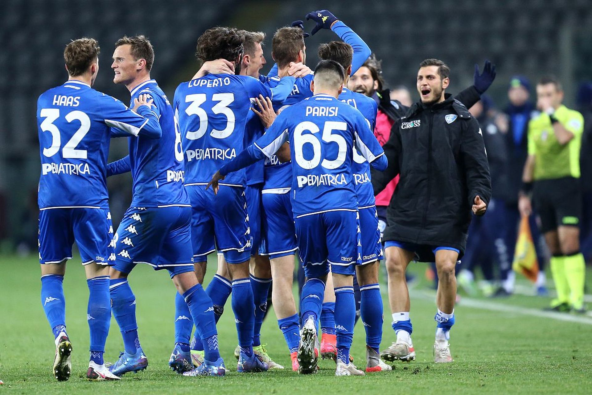 表示会以平 表示会以平